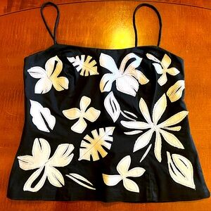 Floral appliqués top. Rare find! White leaves & flowers sewn on black. Zipper. 2